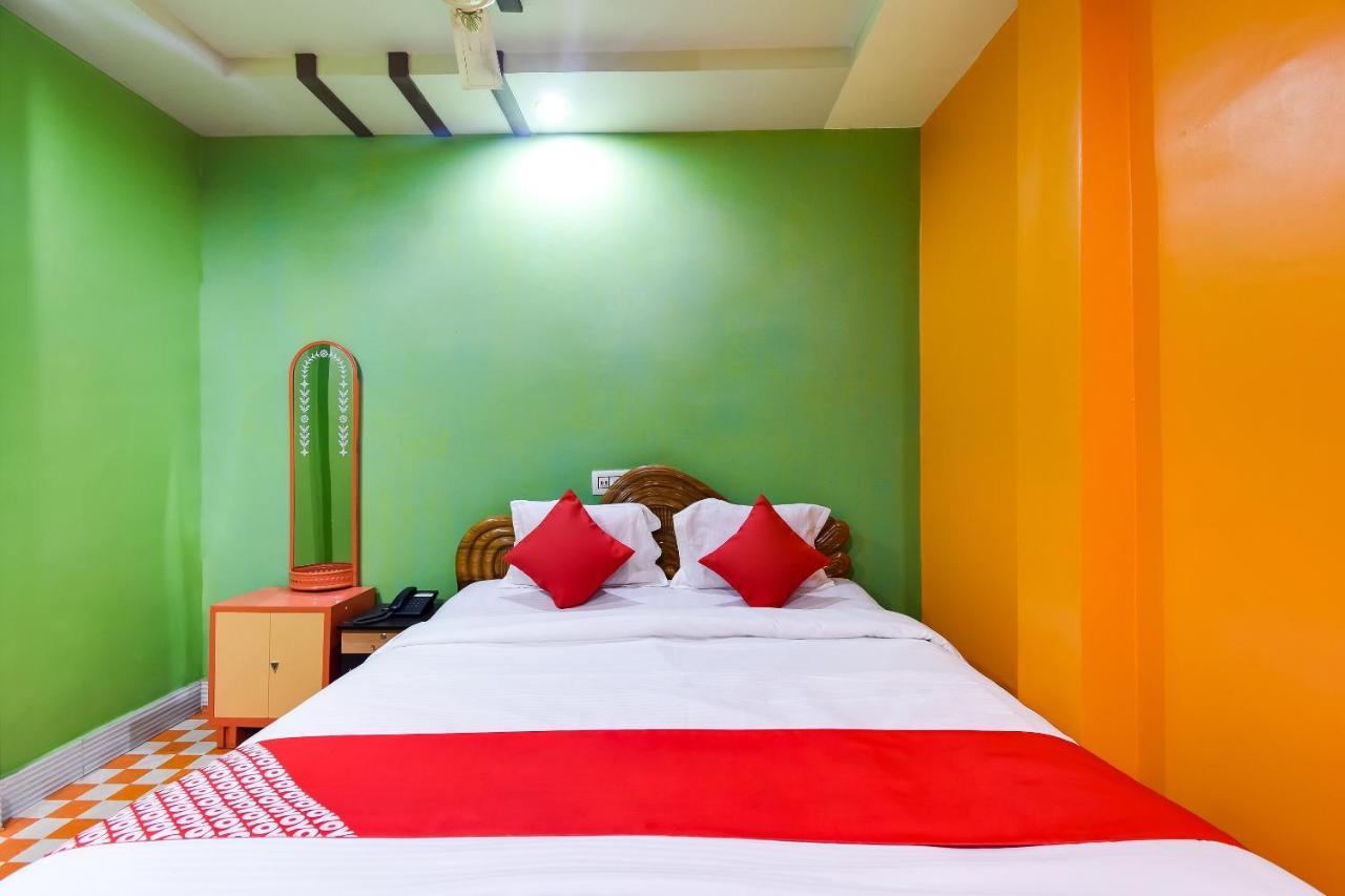 Oyo 44160 Hotel Sahana Jangipur Exterior foto